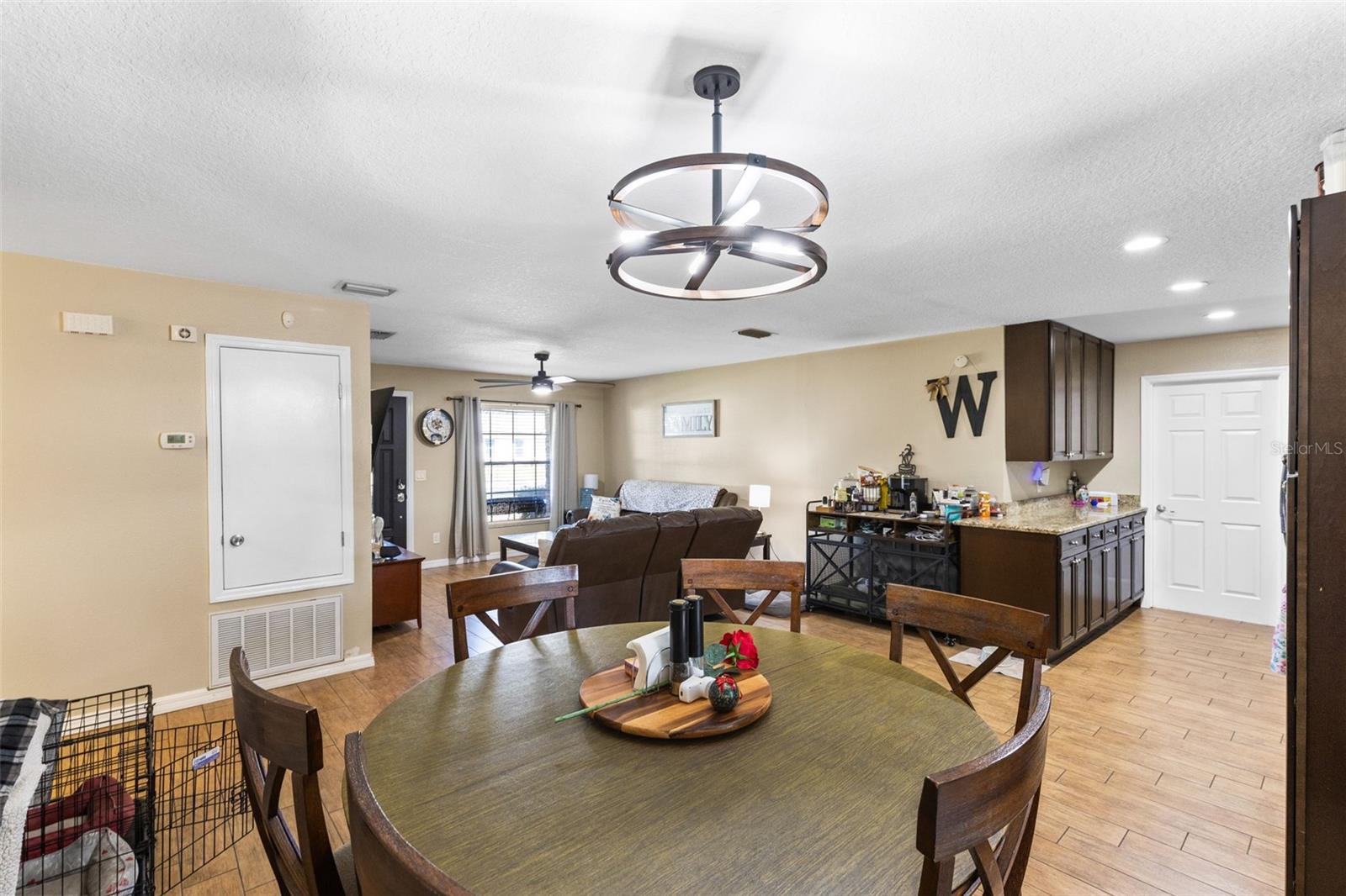 Image 16 of 24 For 1720 Acres Drive