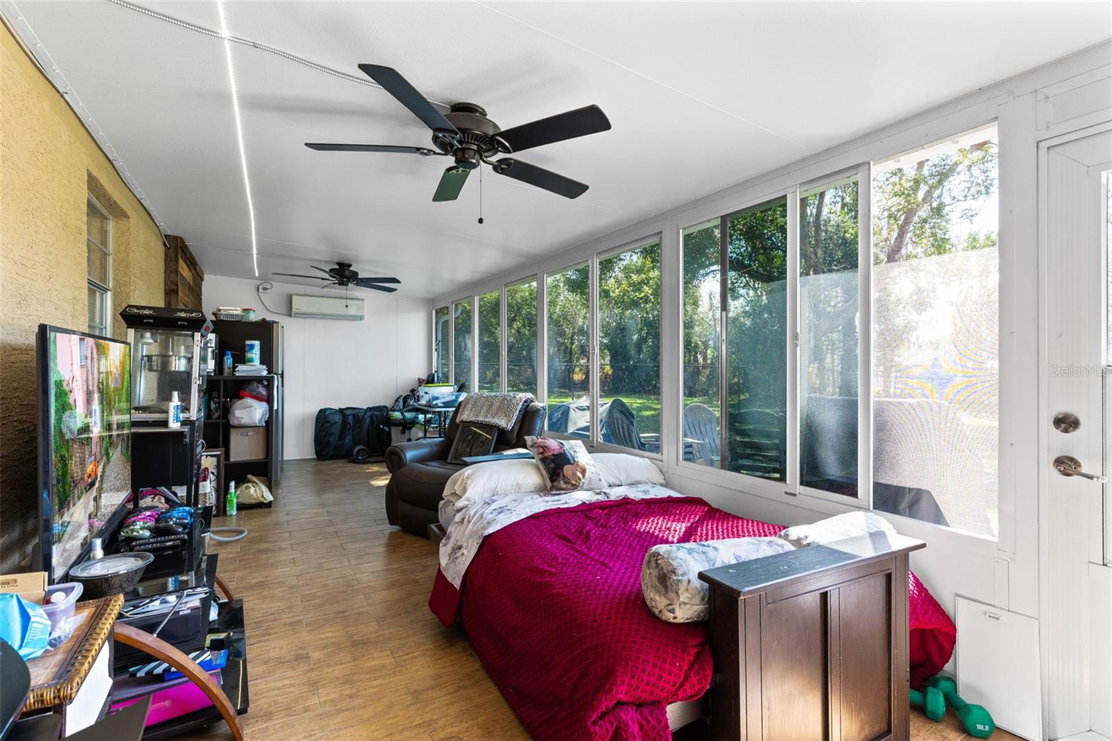 Image 23 of 24 For 1720 Acres Drive