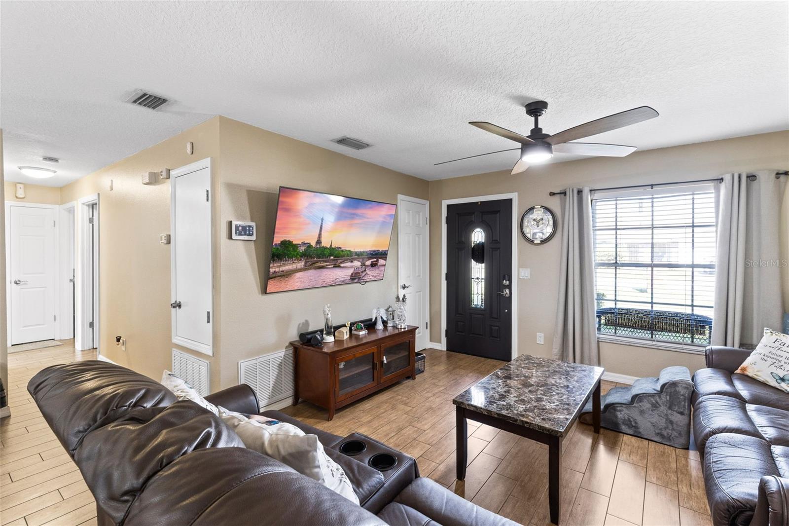 Image 9 of 24 For 1720 Acres Drive