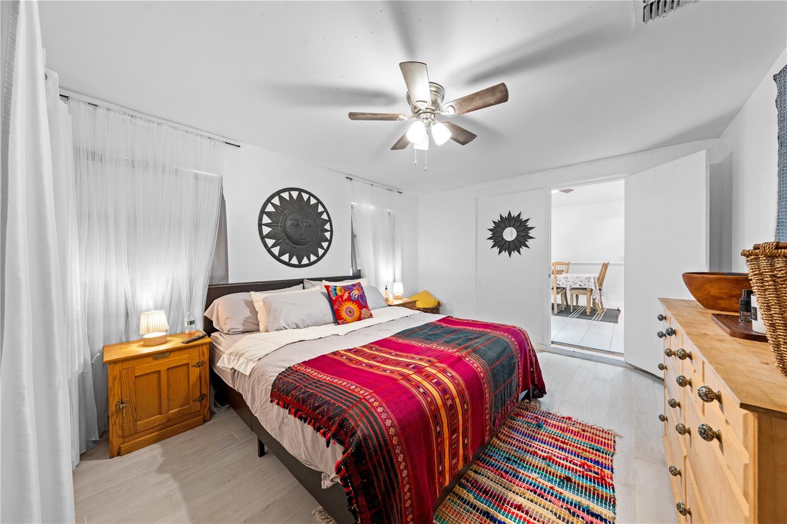 Image 23 of 50 For 461 Providence Boulevard