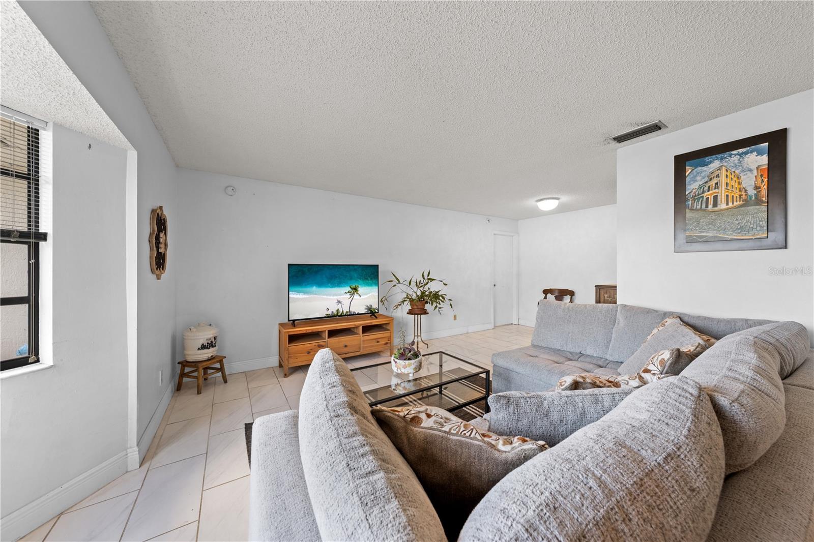 Image 37 of 50 For 461 Providence Boulevard