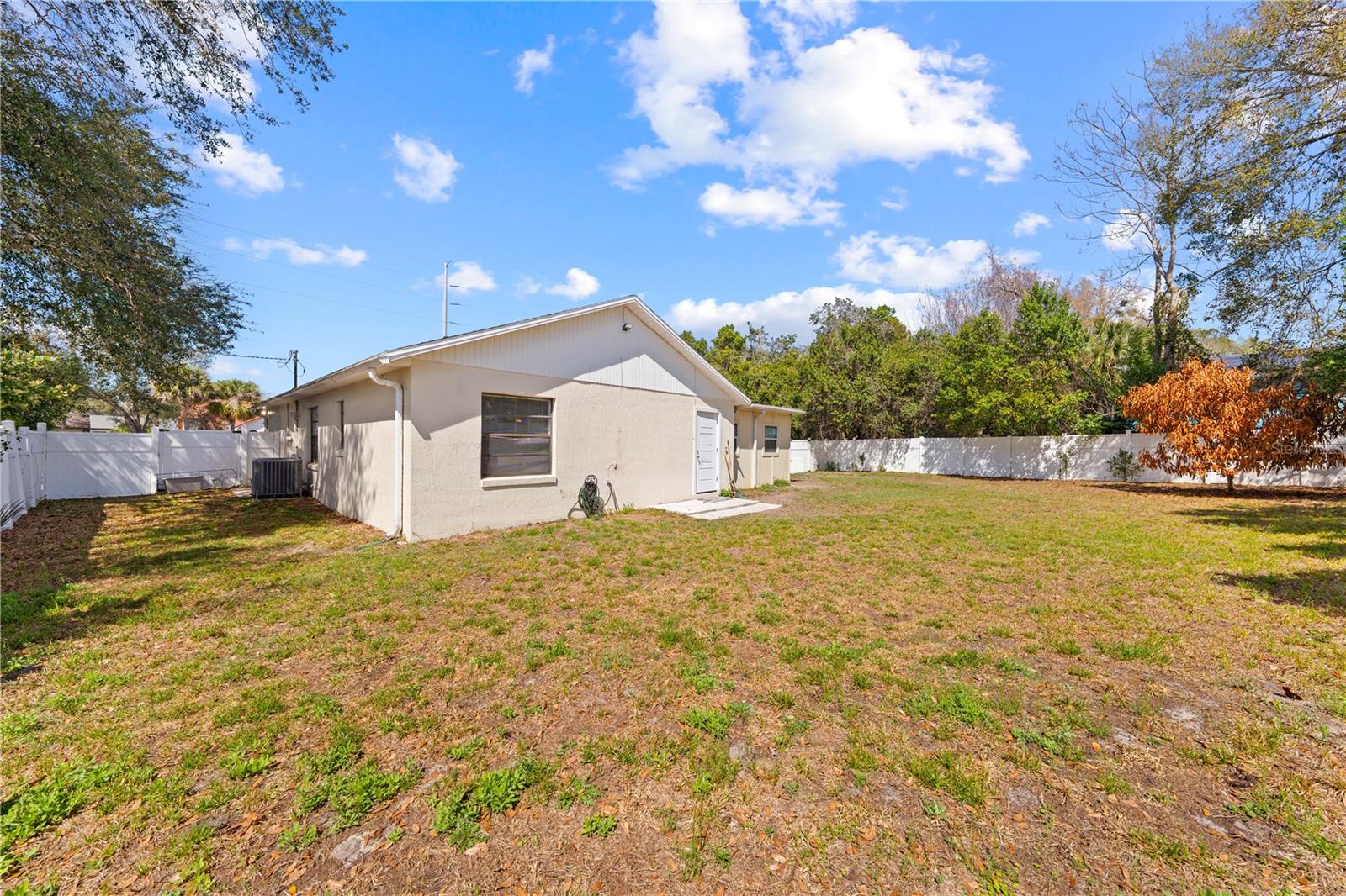 Image 41 of 50 For 461 Providence Boulevard