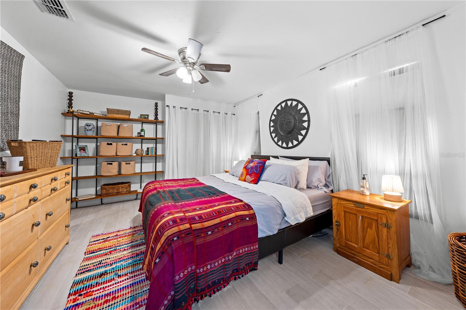 Image 7 of 50 For 461 Providence Boulevard