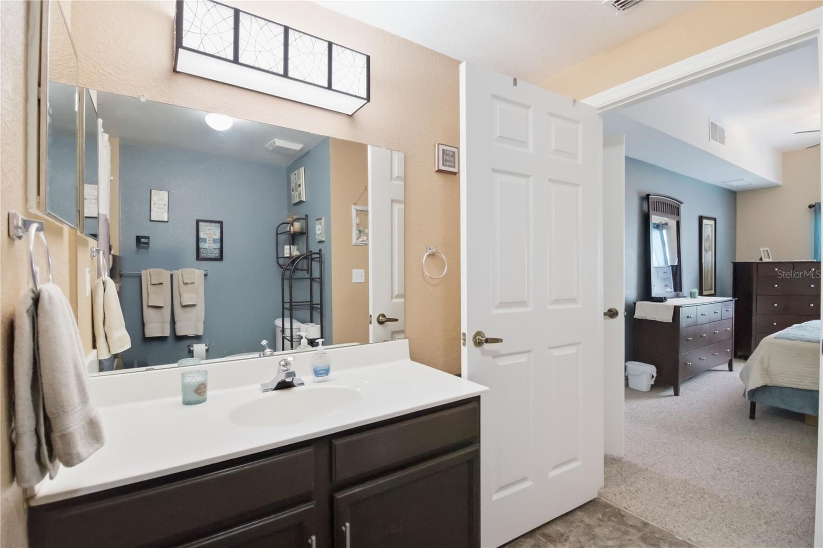 Image 21 of 48 For 2620 Lodi Circle 101