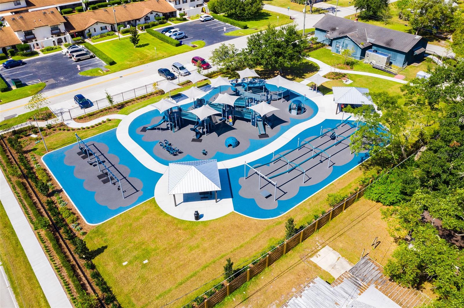 Image 38 of 40 For 1990 Crystal Lane