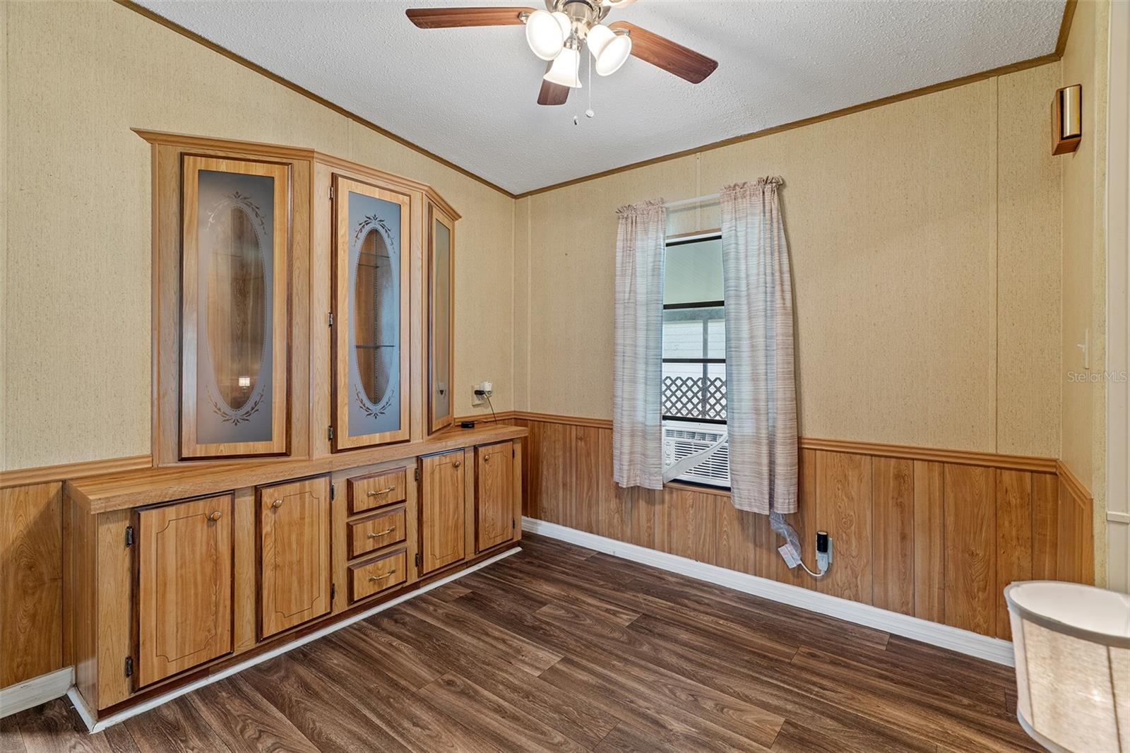 Image 7 of 40 For 1990 Crystal Lane