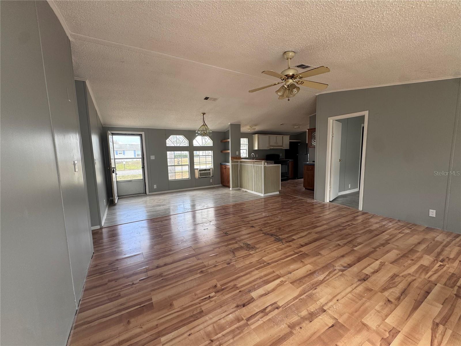 Image 11 of 26 For 4905 Herndon Drive