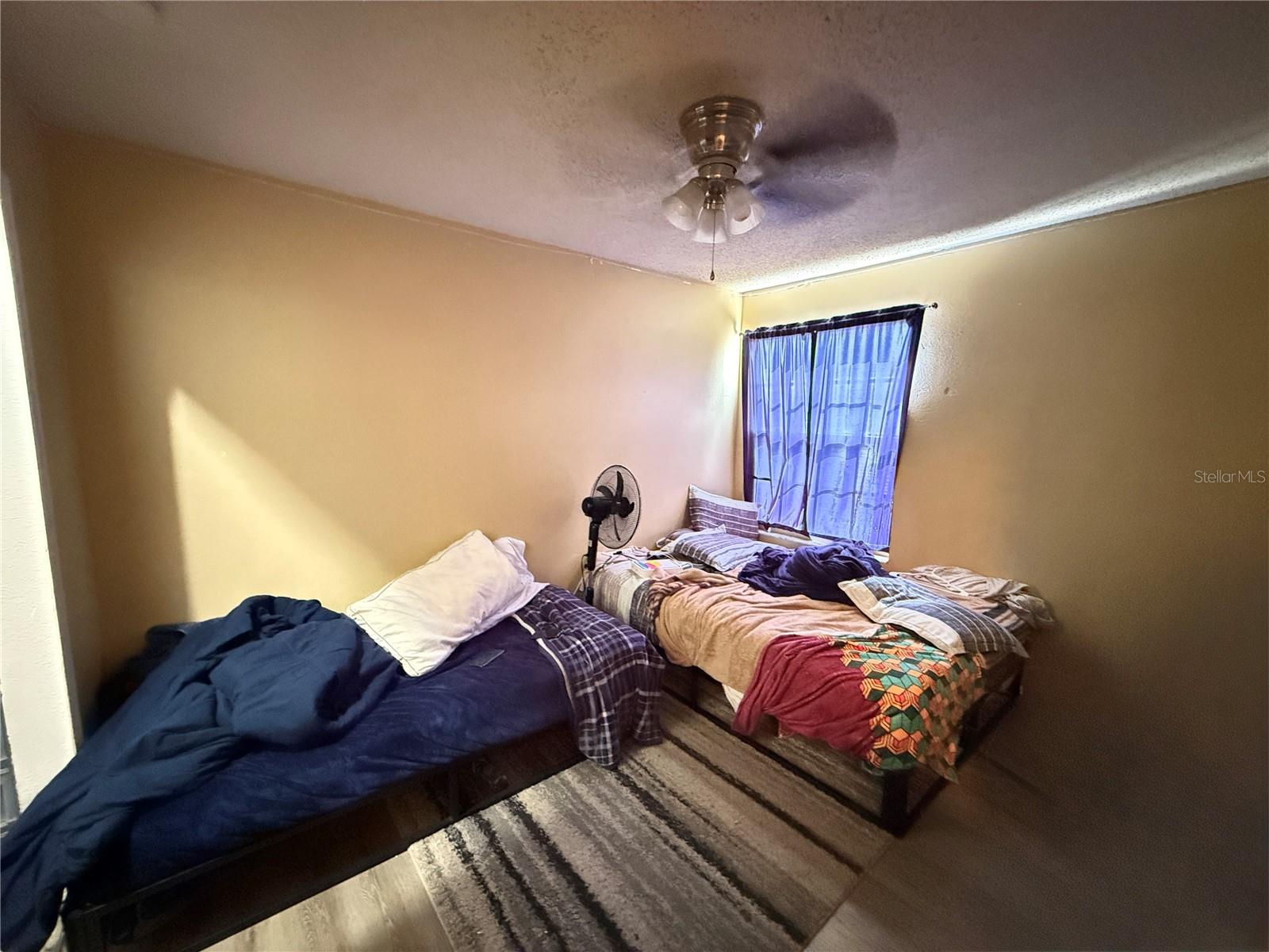 Image 11 of 21 For 2006 Royal Bay Boulevard 126