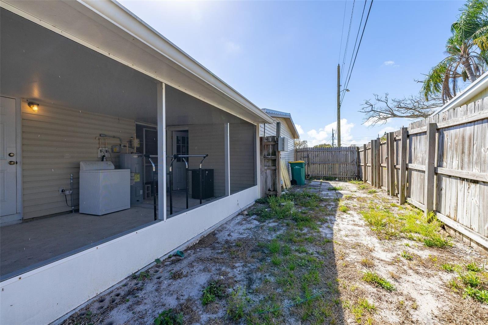 Image 43 of 45 For 2612 Carol Drive