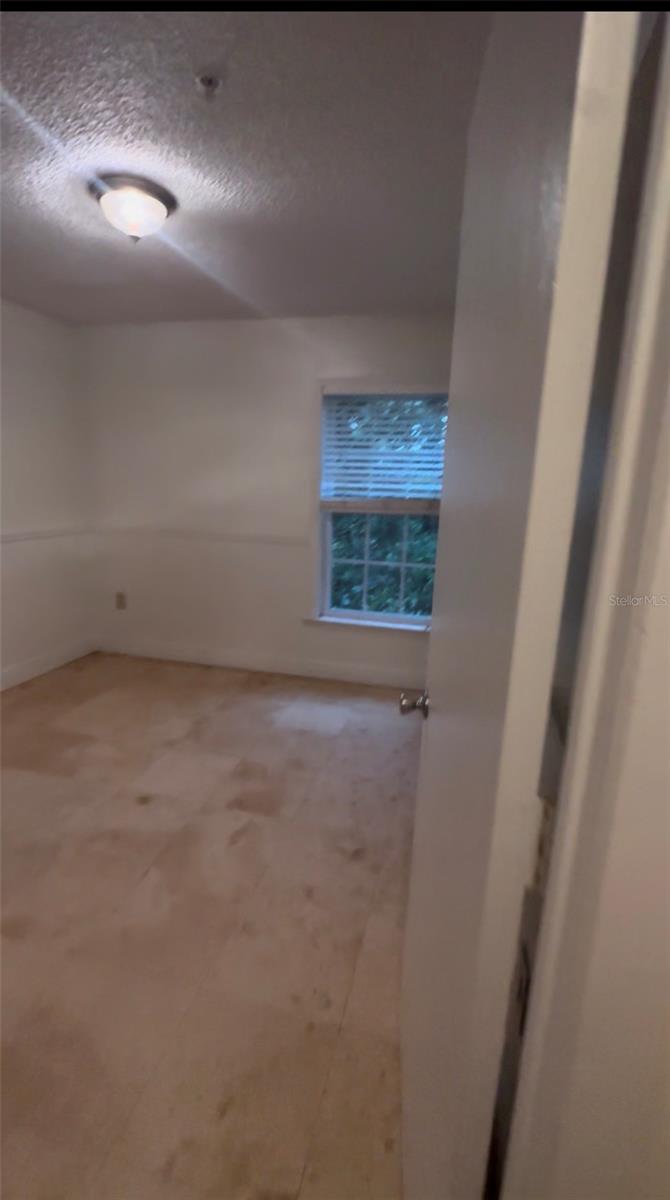 Image 7 of 9 For 2053 Dixie Bell F