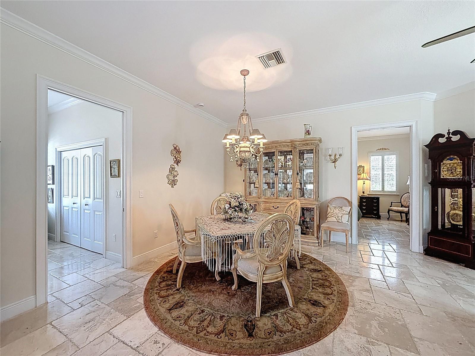 Image 11 of 39 For 9184 Deer Park Drive