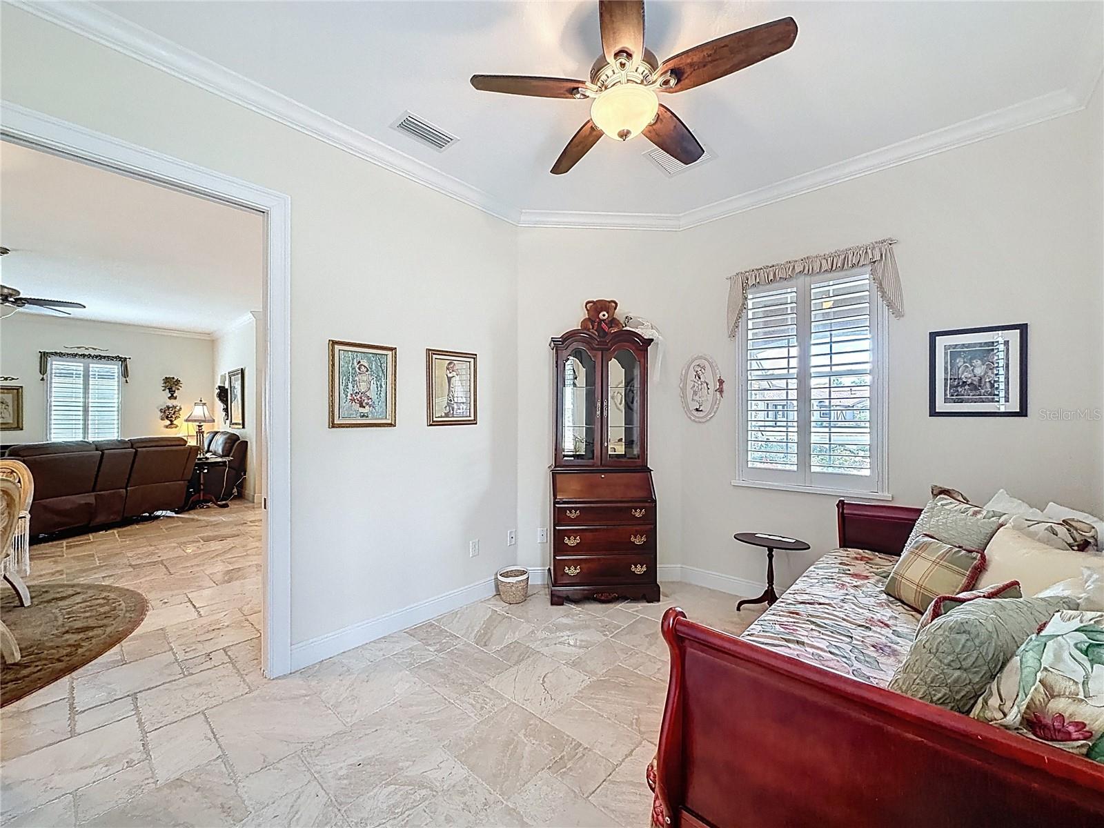 Image 17 of 39 For 9184 Deer Park Drive