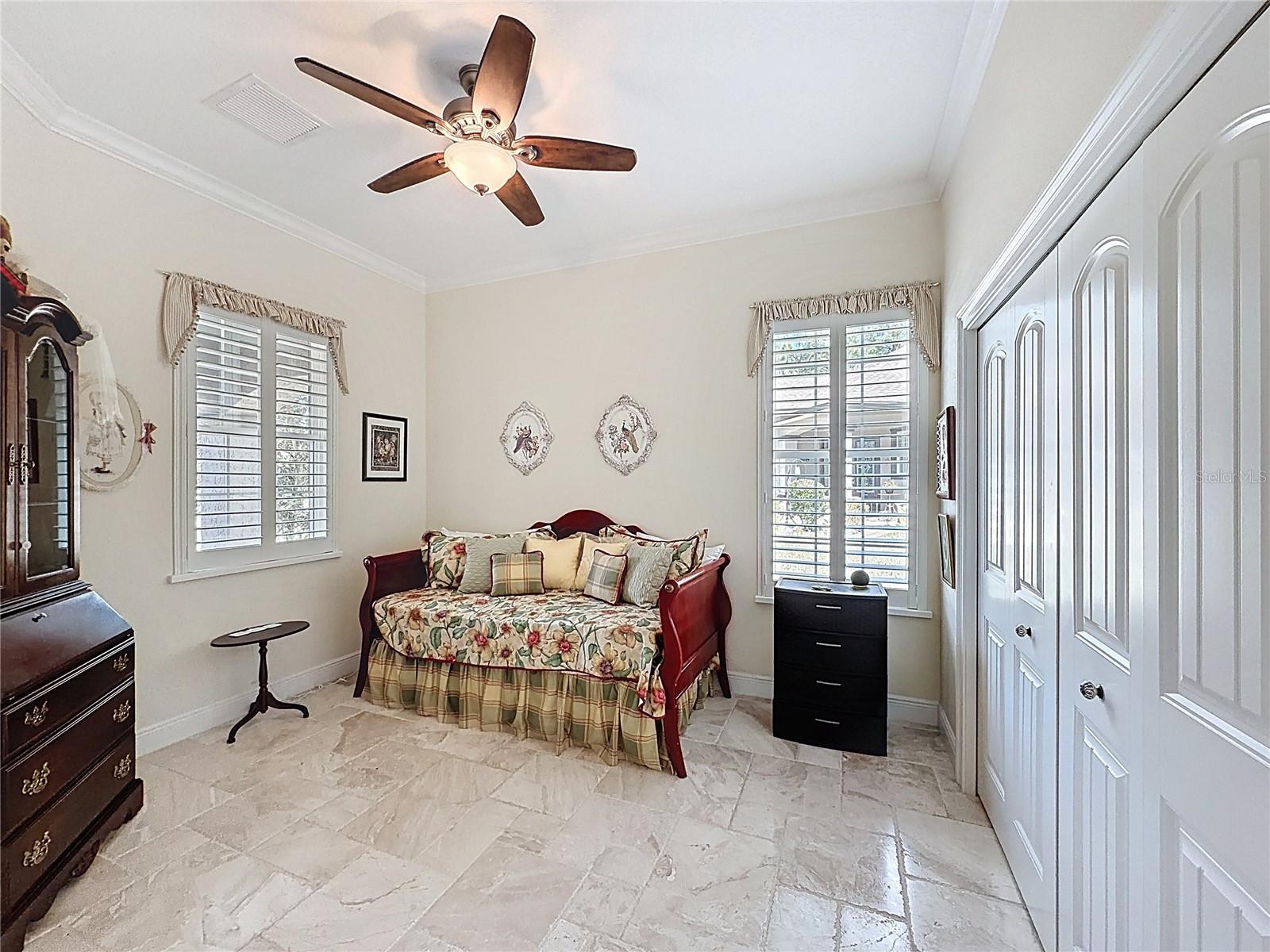 Image 18 of 39 For 9184 Deer Park Drive