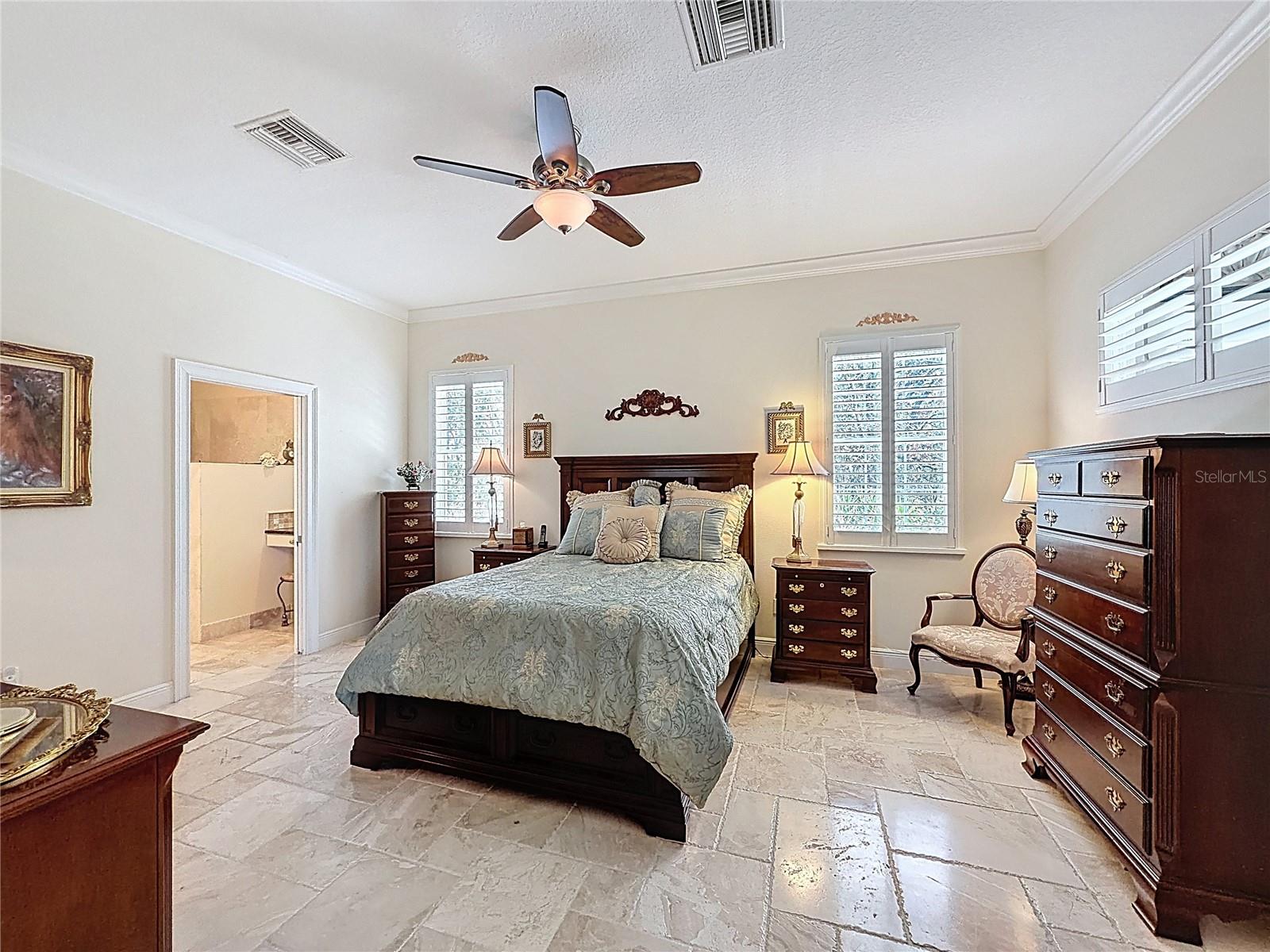 Image 24 of 39 For 9184 Deer Park Drive