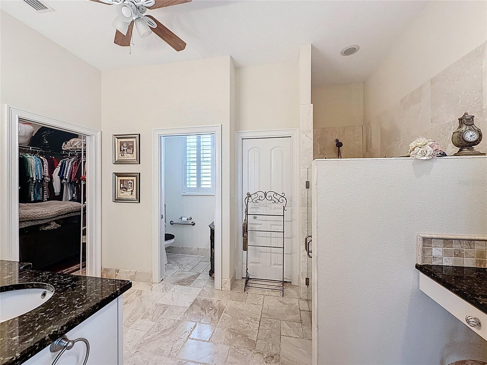 Image 26 of 39 For 9184 Deer Park Drive