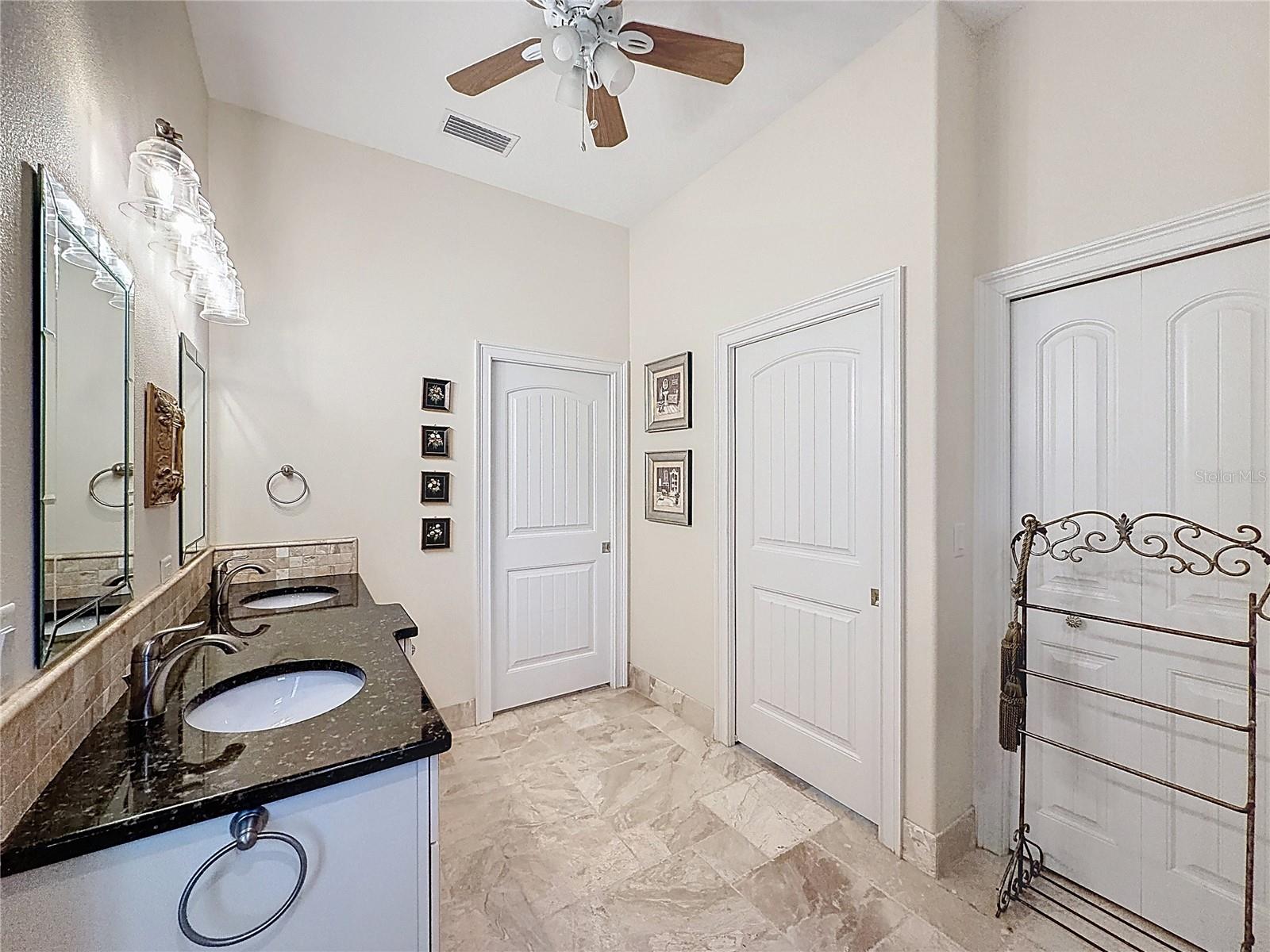 Image 27 of 39 For 9184 Deer Park Drive