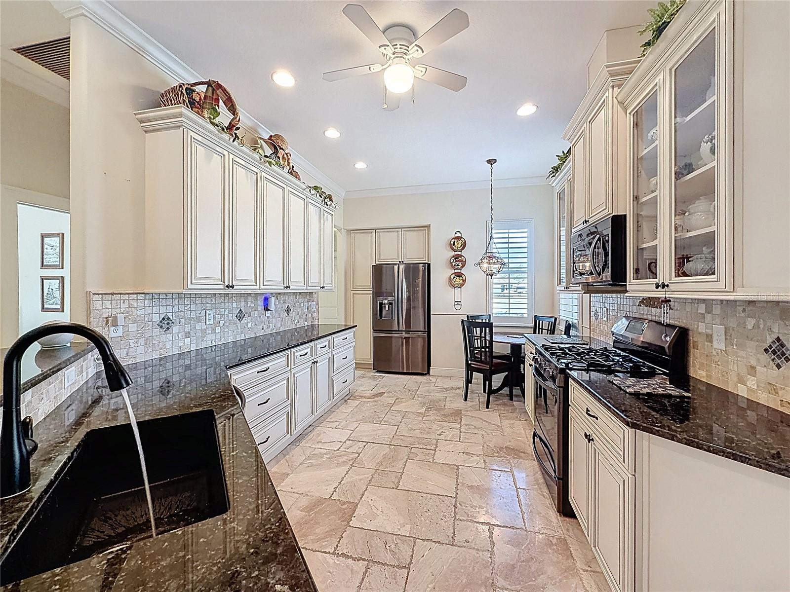 Image 4 of 39 For 9184 Deer Park Drive