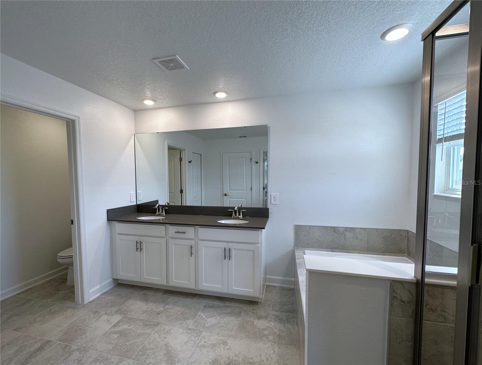 Image 26 of 43 For 3067 Camden Way