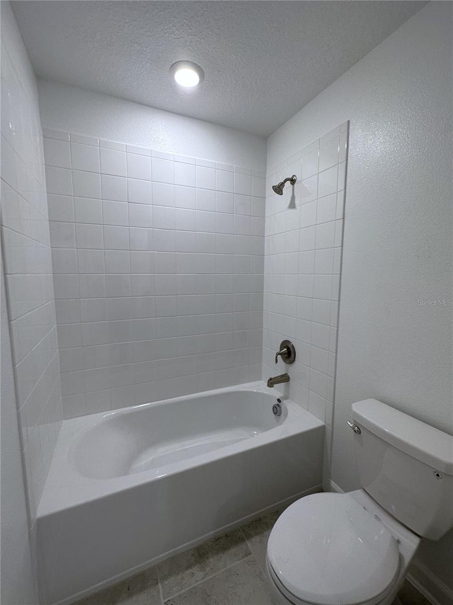 Image 32 of 43 For 3067 Camden Way