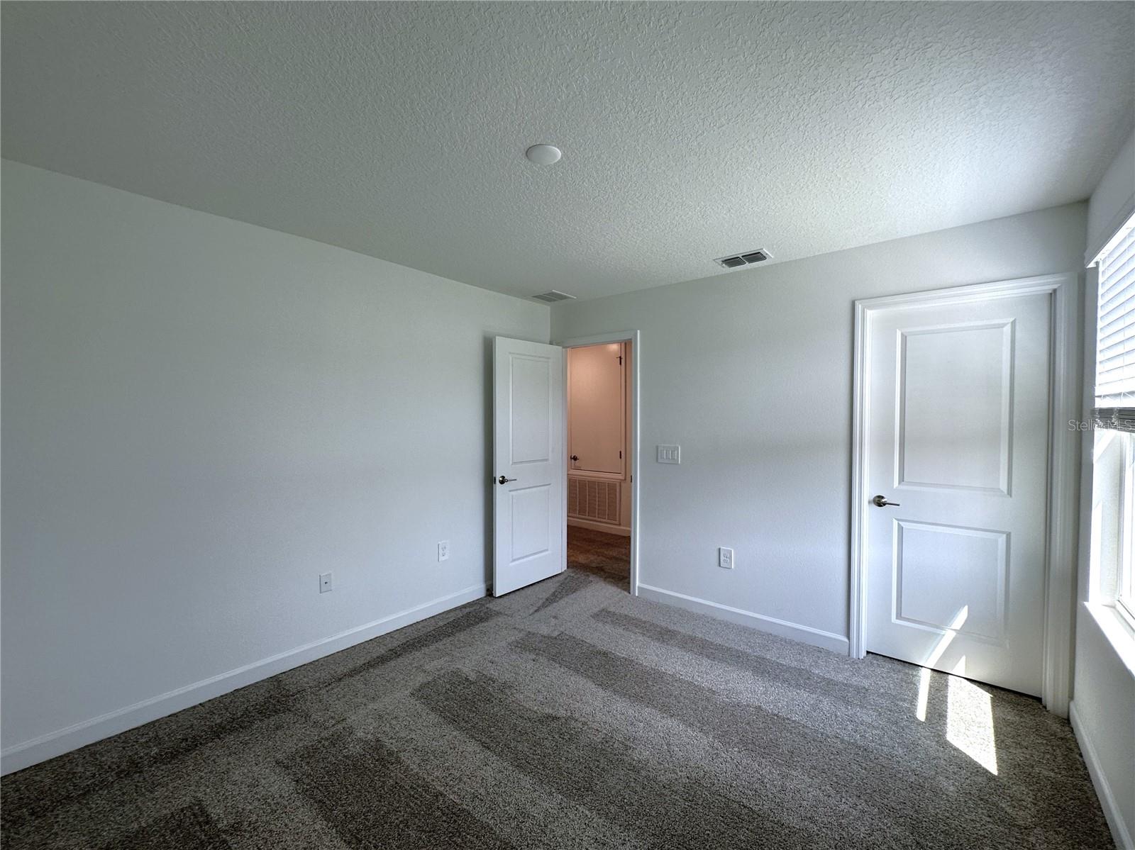 Image 34 of 43 For 3067 Camden Way