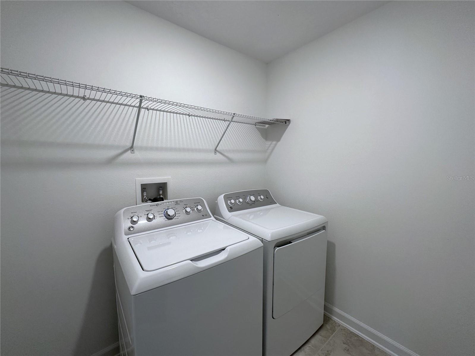 Image 37 of 43 For 3067 Camden Way