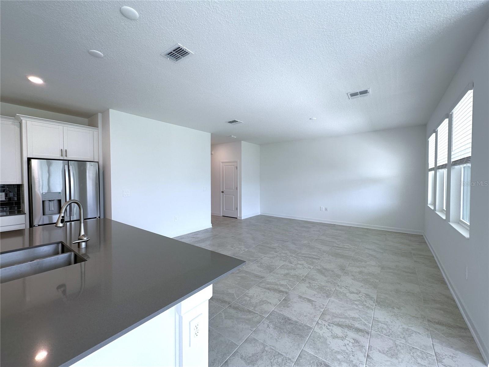 Image 7 of 43 For 3067 Camden Way