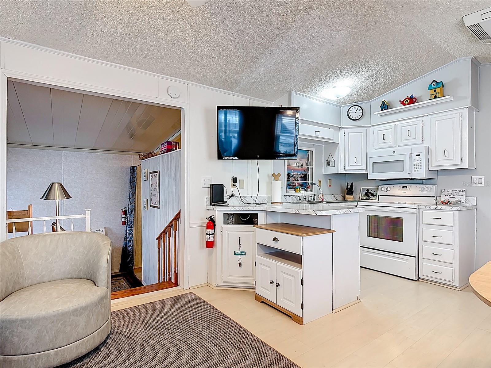 Image 15 of 31 For 9000 Us Hwy 192  763