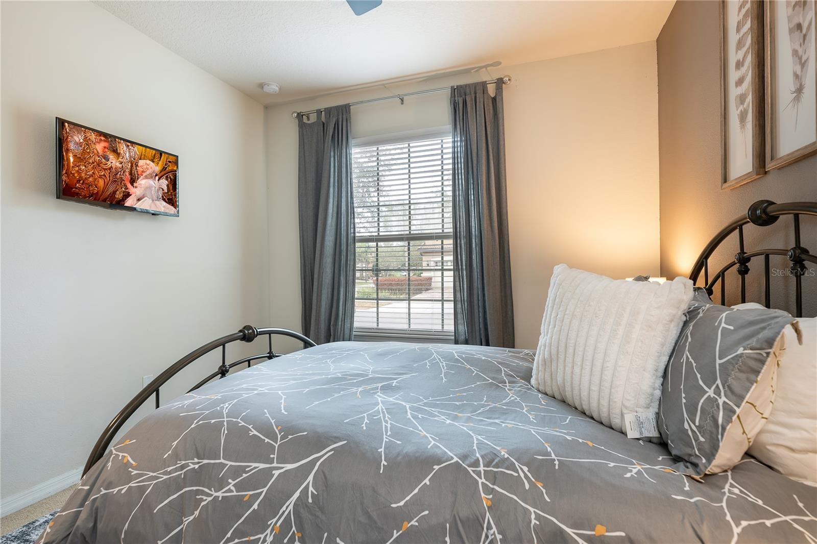 Image 14 of 50 For 9047 Rhodes Street