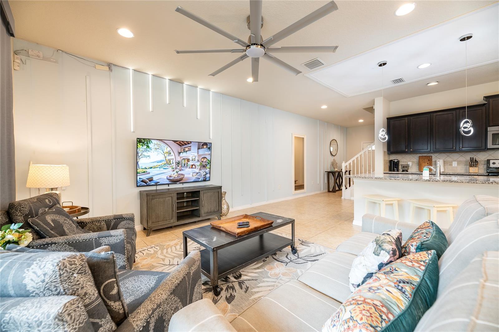 Image 6 of 50 For 9047 Rhodes Street