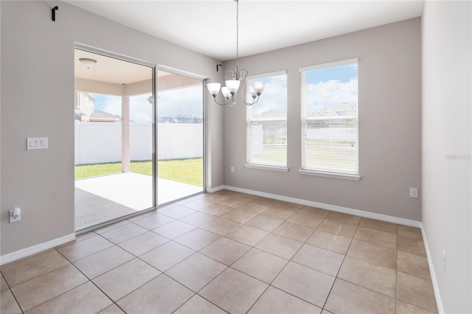 Image 12 of 53 For 1972 Beacon Landing Circle