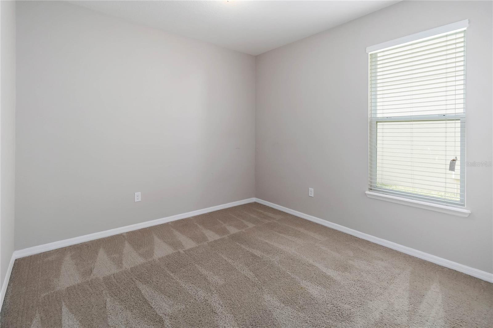 Image 20 of 53 For 1972 Beacon Landing Circle