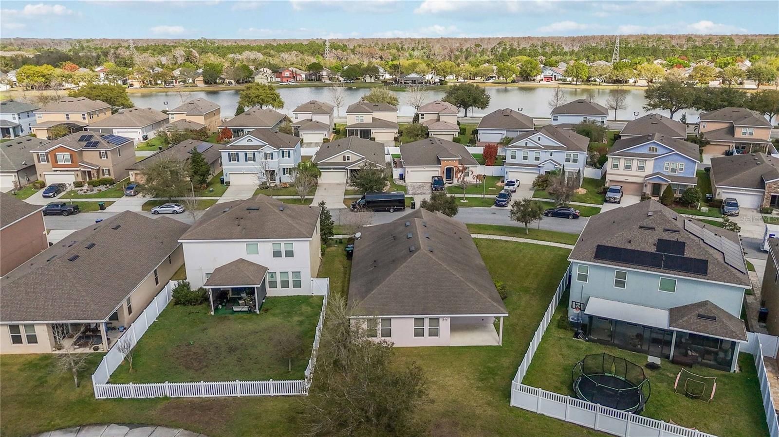 Image 37 of 53 For 1972 Beacon Landing Circle