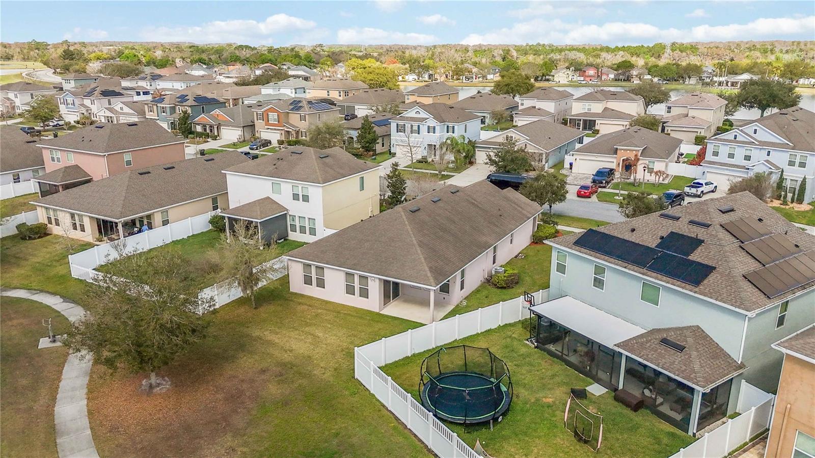 Image 38 of 53 For 1972 Beacon Landing Circle