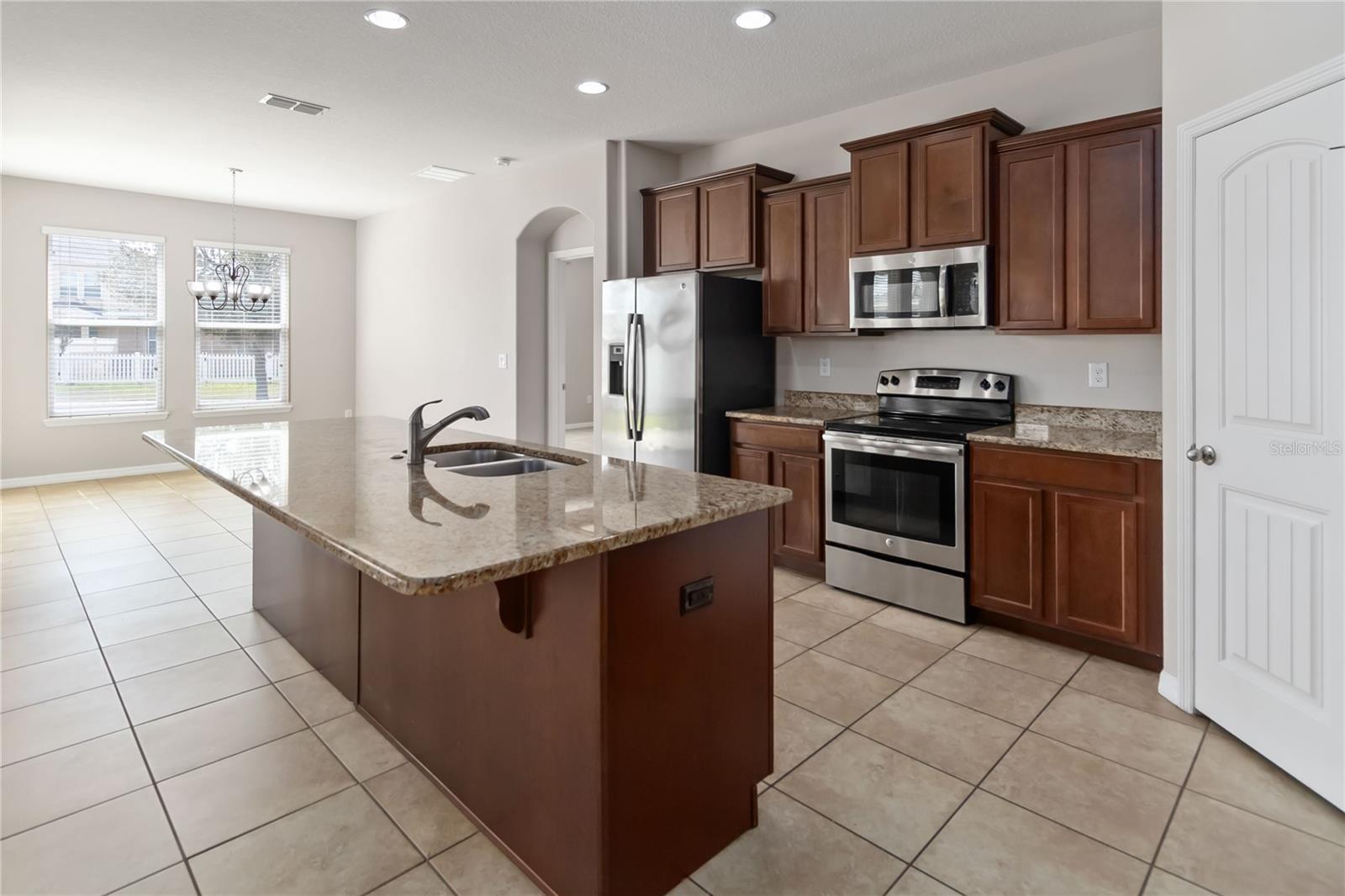 Image 9 of 53 For 1972 Beacon Landing Circle