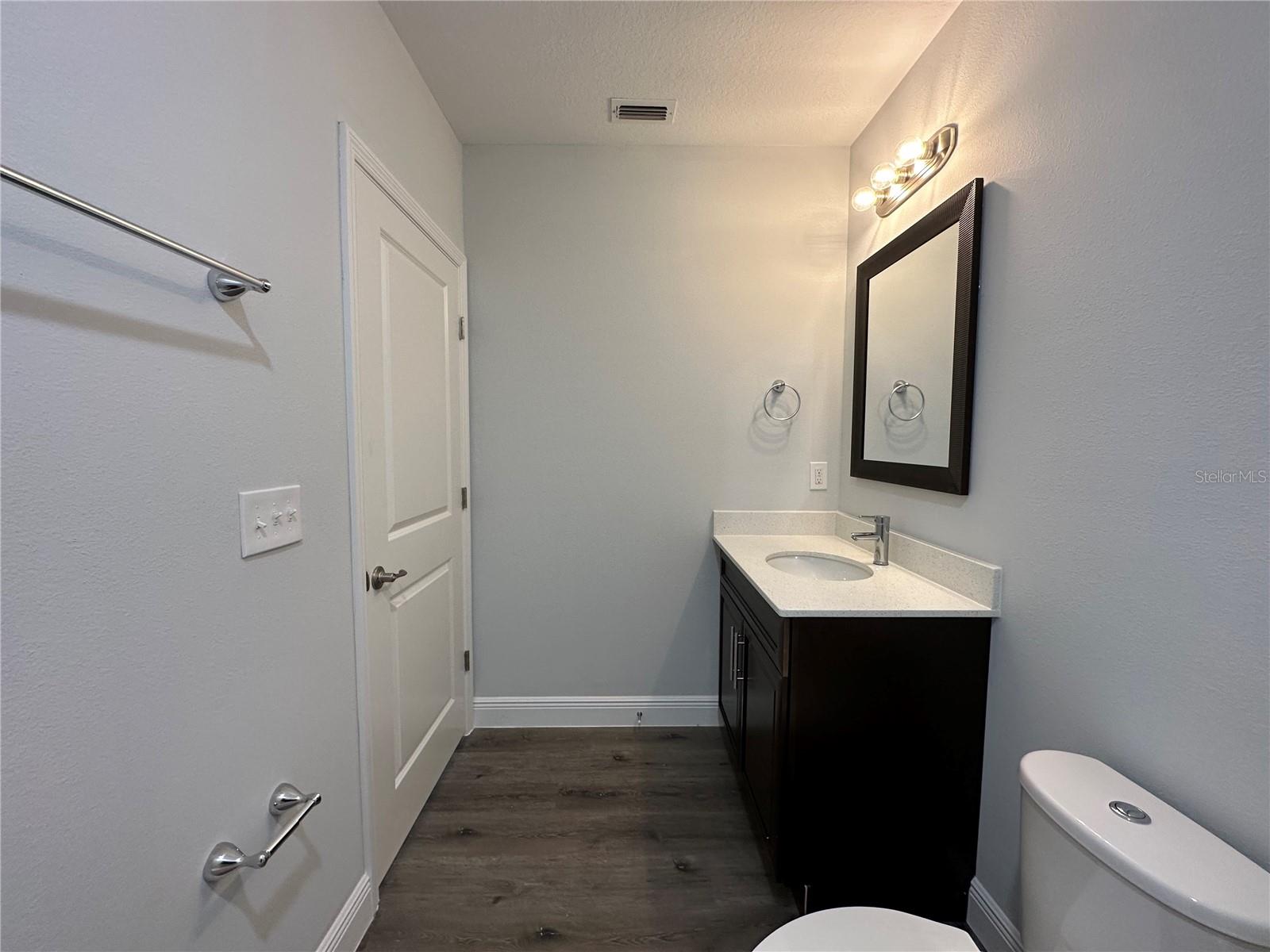 Image 15 of 18 For 513 Albatross Drive B