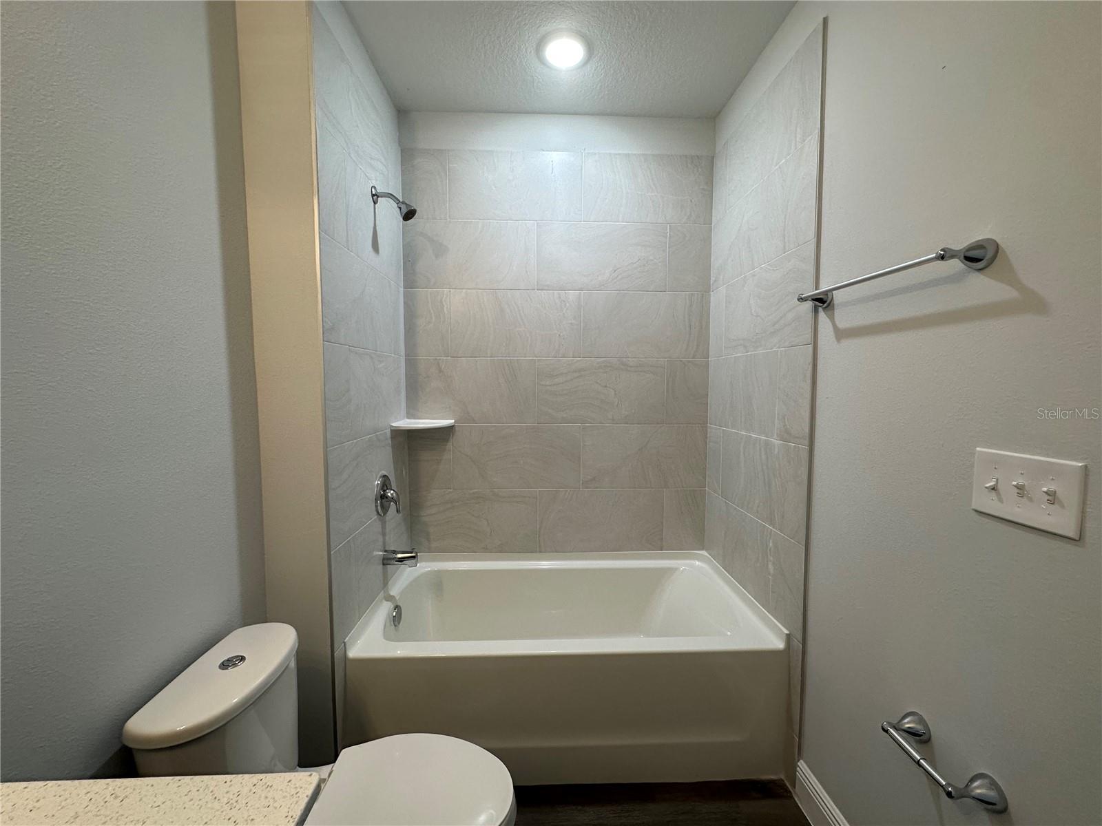 Image 18 of 18 For 513 Albatross Drive B