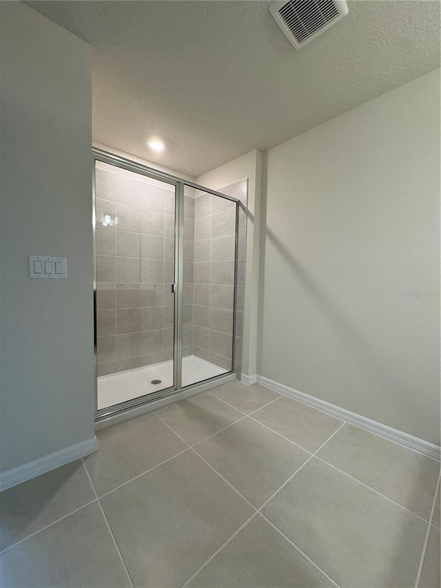 Image 12 of 22 For 105 Violet Vine Ln