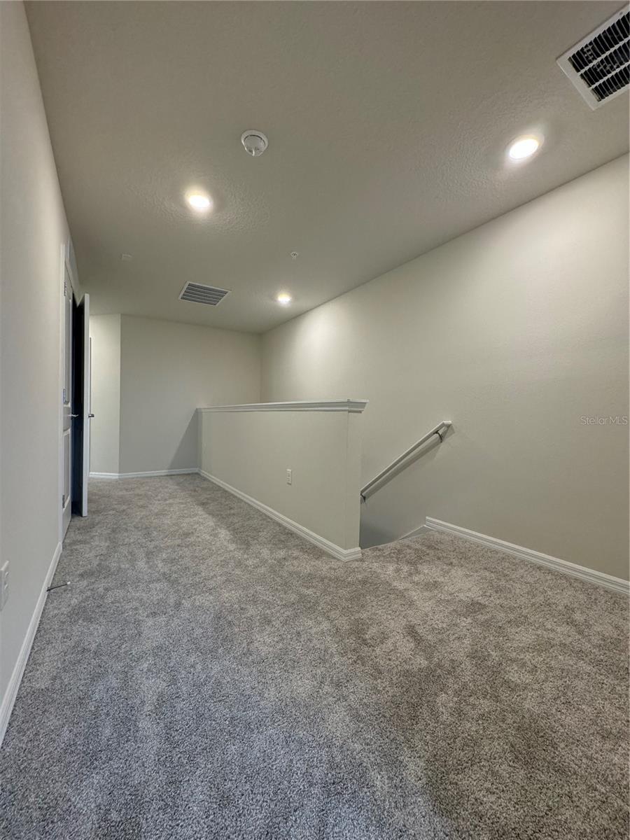 Image 13 of 22 For 105 Violet Vine Ln