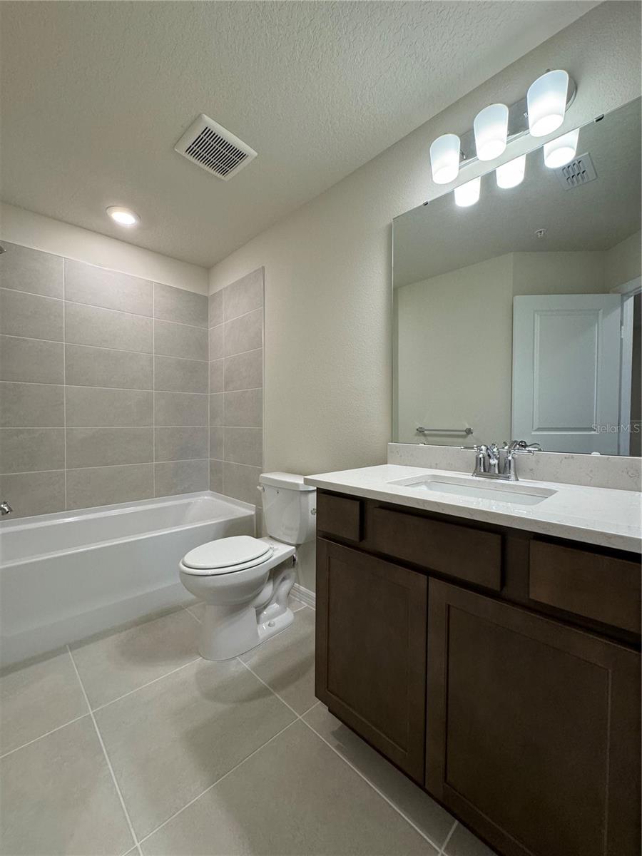 Image 15 of 22 For 105 Violet Vine Ln