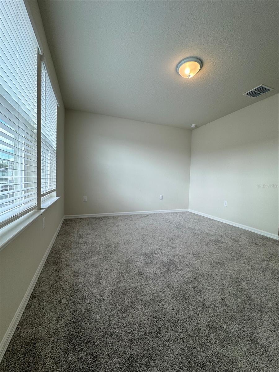 Image 19 of 22 For 105 Violet Vine Ln