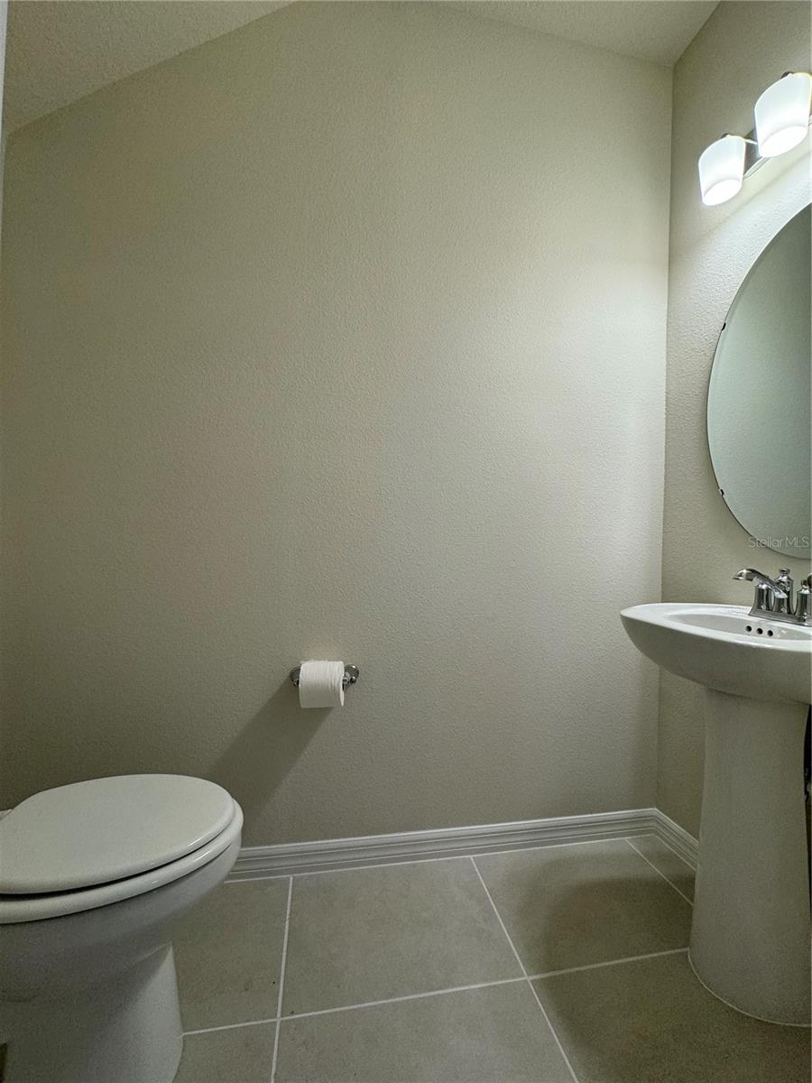 Image 7 of 22 For 105 Violet Vine Ln