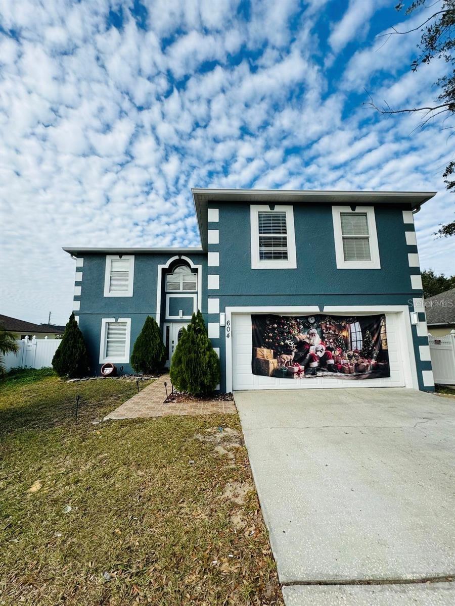 Image 2 of 40 For 604 Tamarin Lane