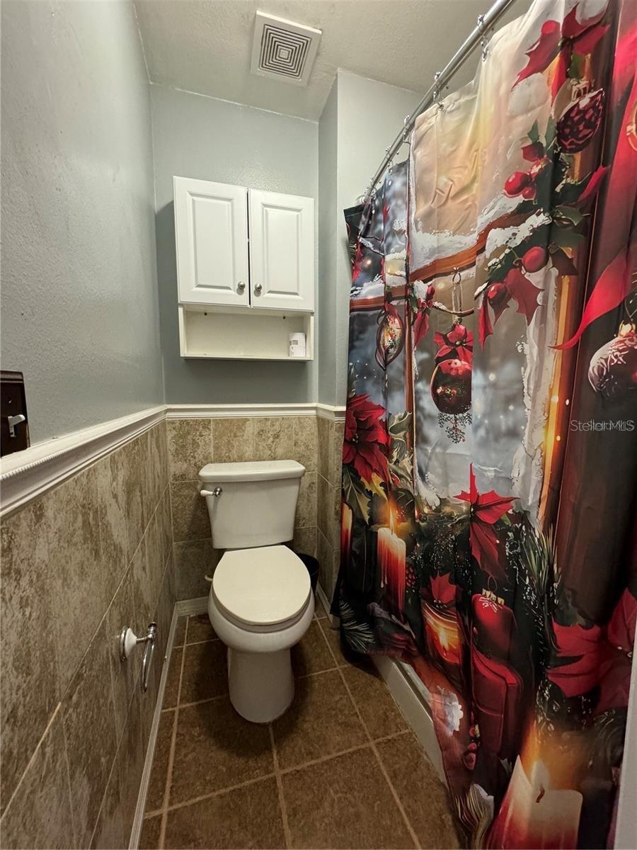 Image 26 of 40 For 604 Tamarin Lane