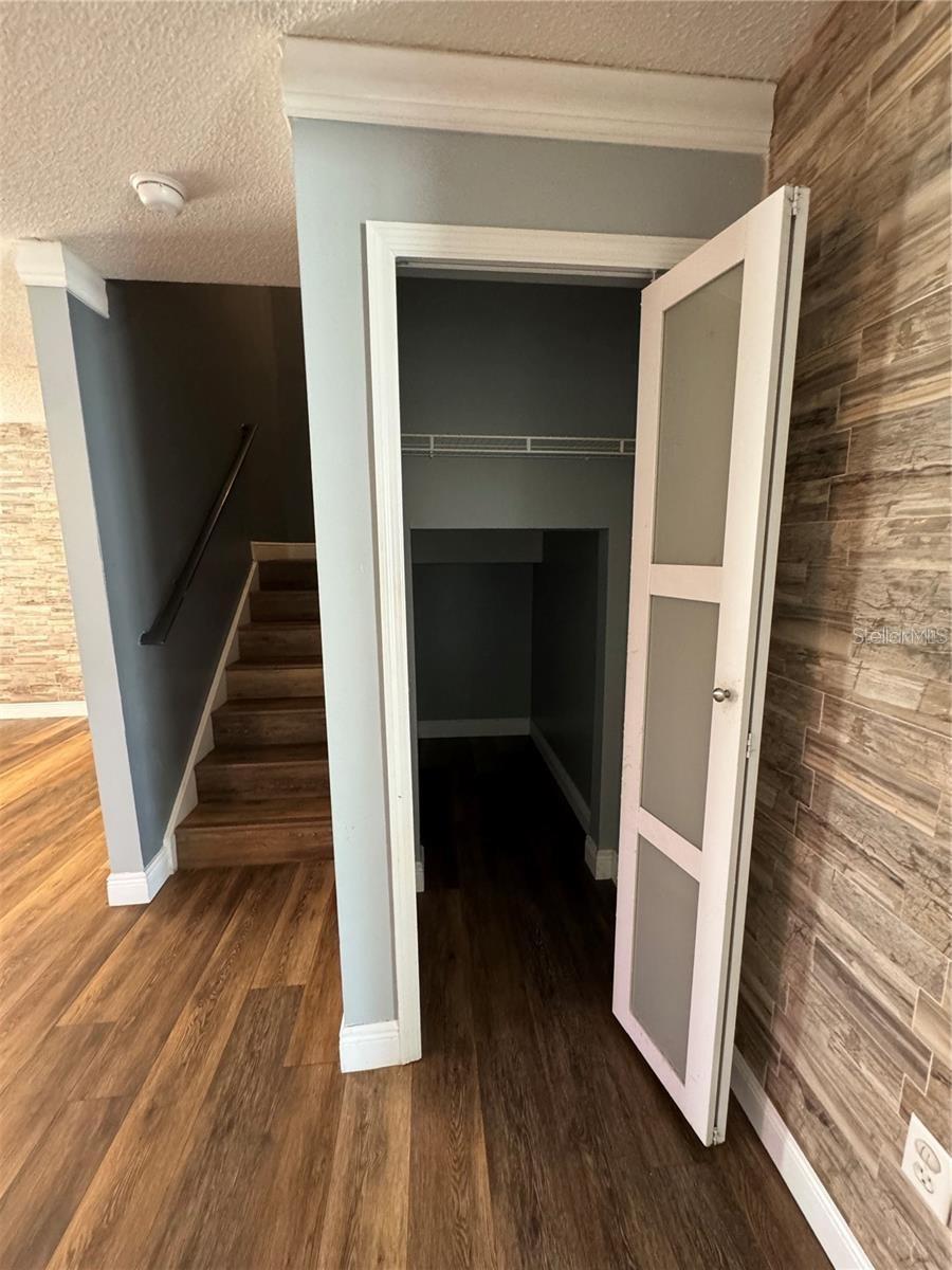 Image 8 of 40 For 604 Tamarin Lane