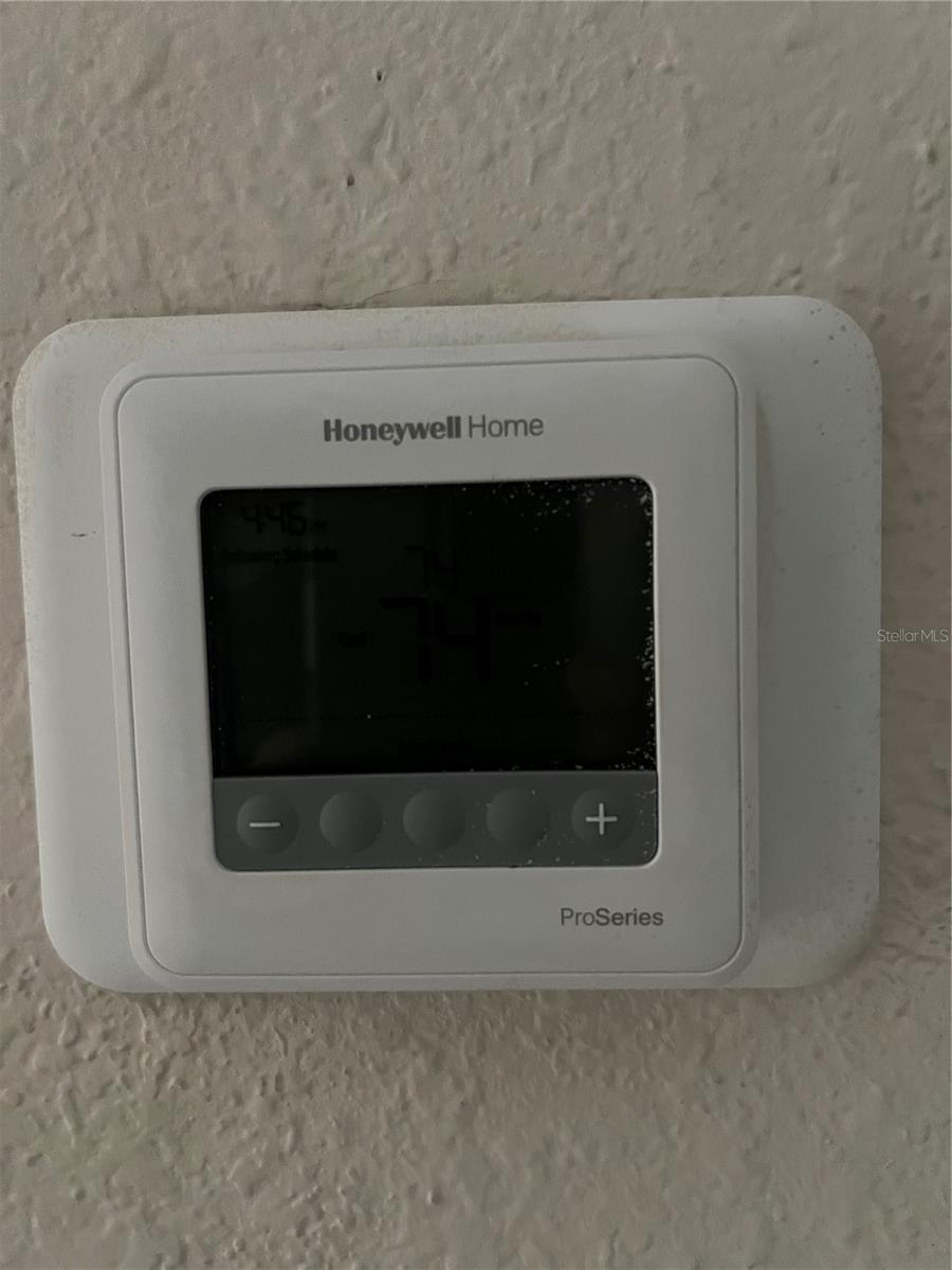 Image 4 of 8 For 8201 Claire Ann Drive 102