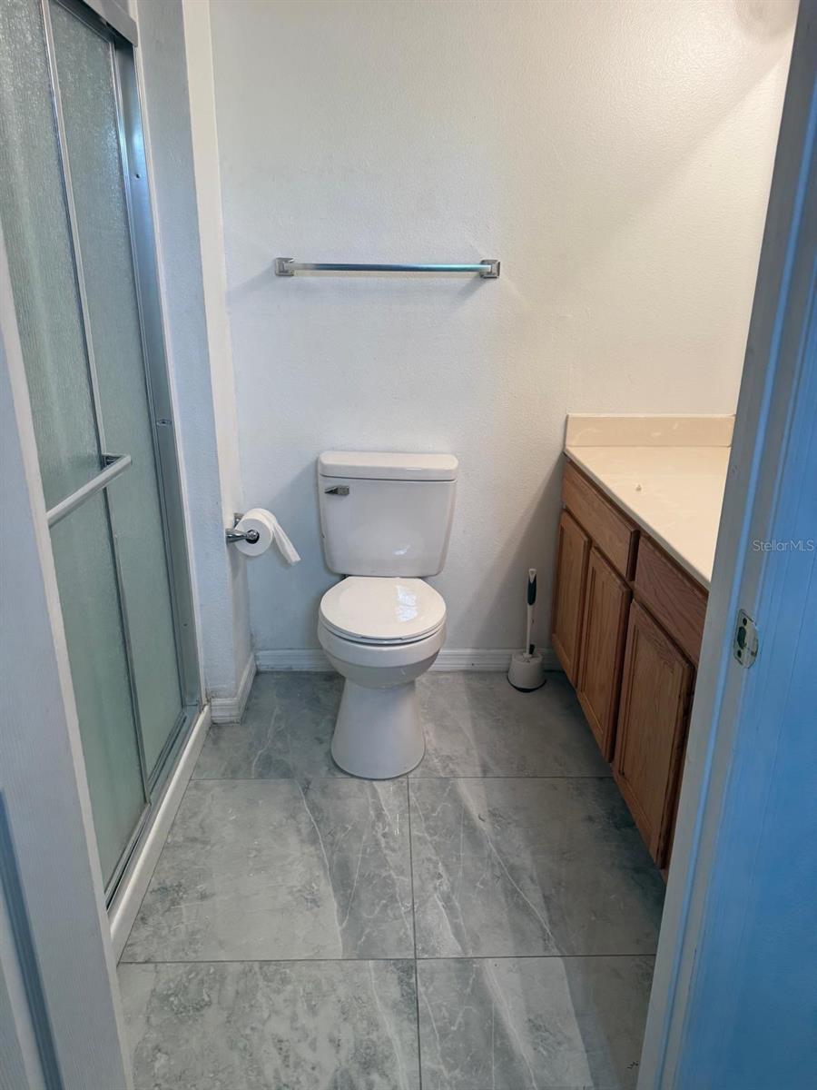 Image 5 of 13 For 2627 Judge Loop Apr