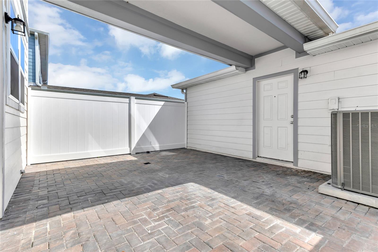 Image 20 of 26 For 9744 Brown Burrow Street