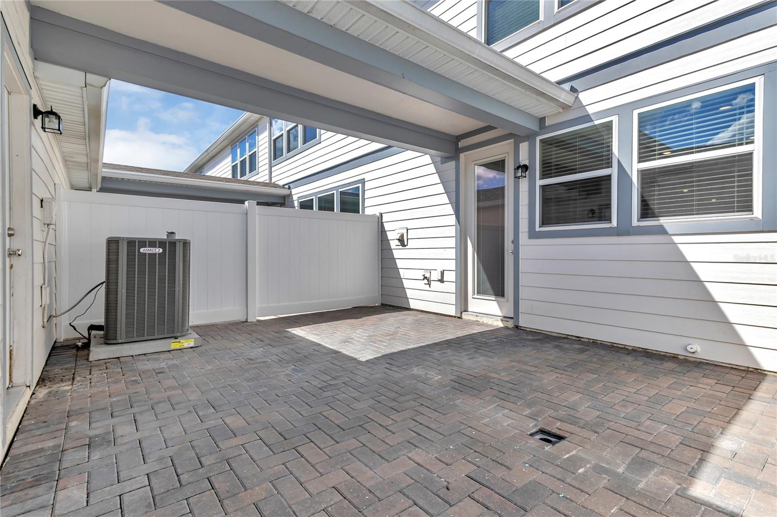 Image 21 of 26 For 9744 Brown Burrow Street