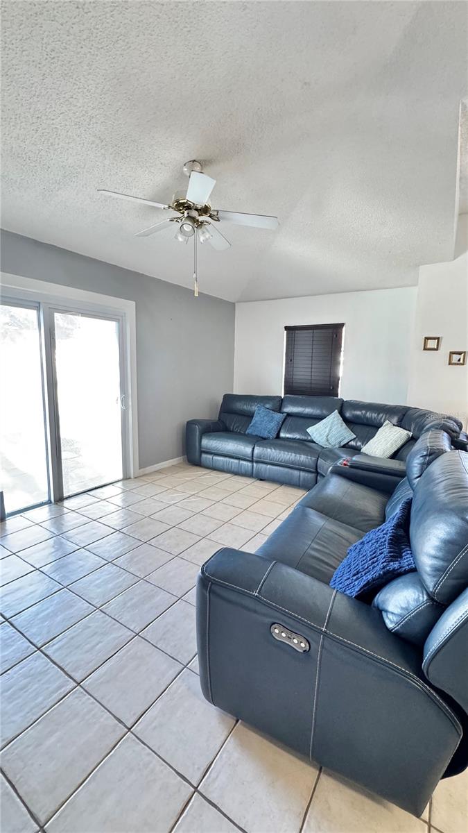 Image 5 of 19 For 6904 Long Needle Court