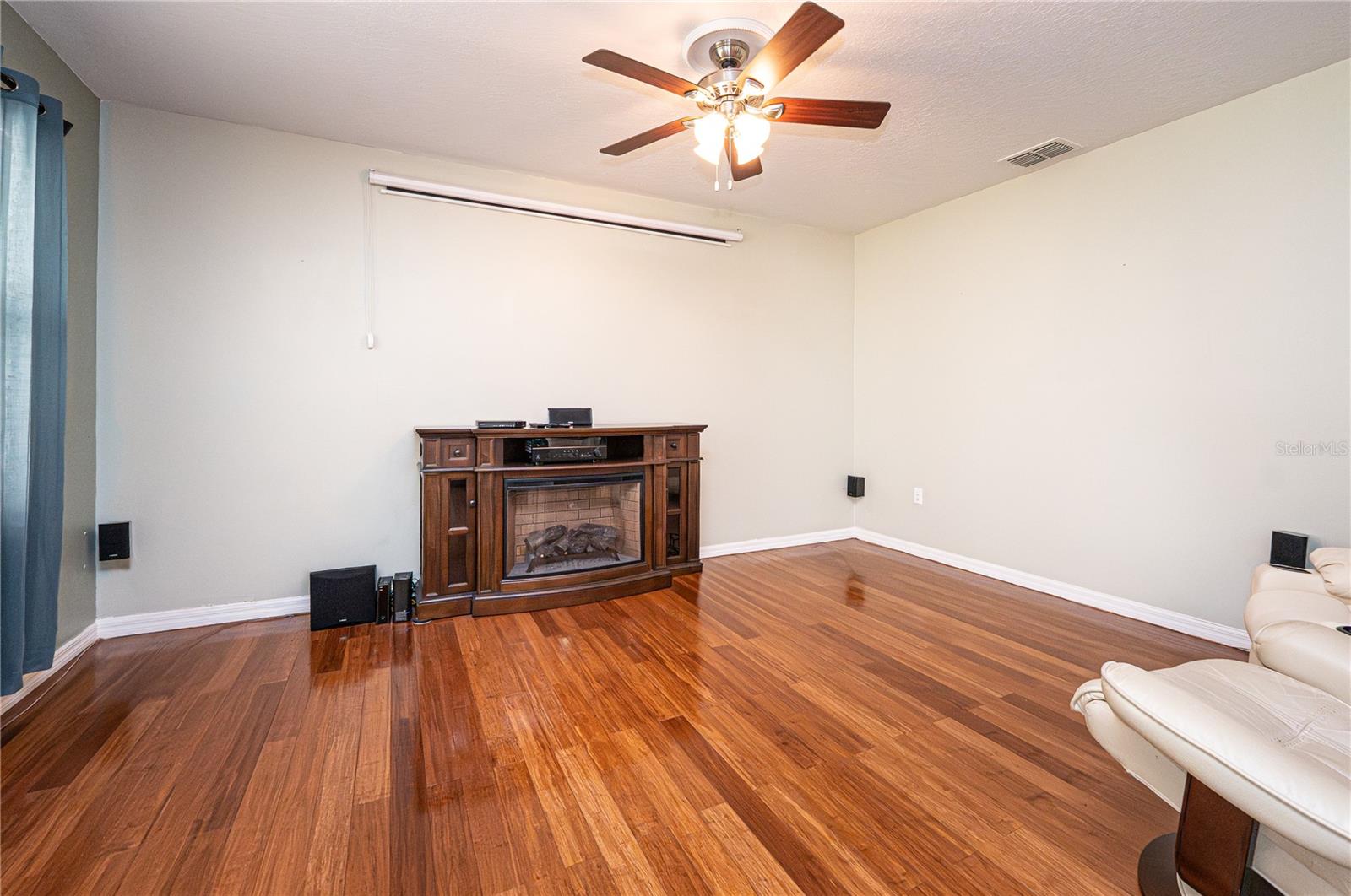 Image 12 of 22 For 260 Sunny Day Way